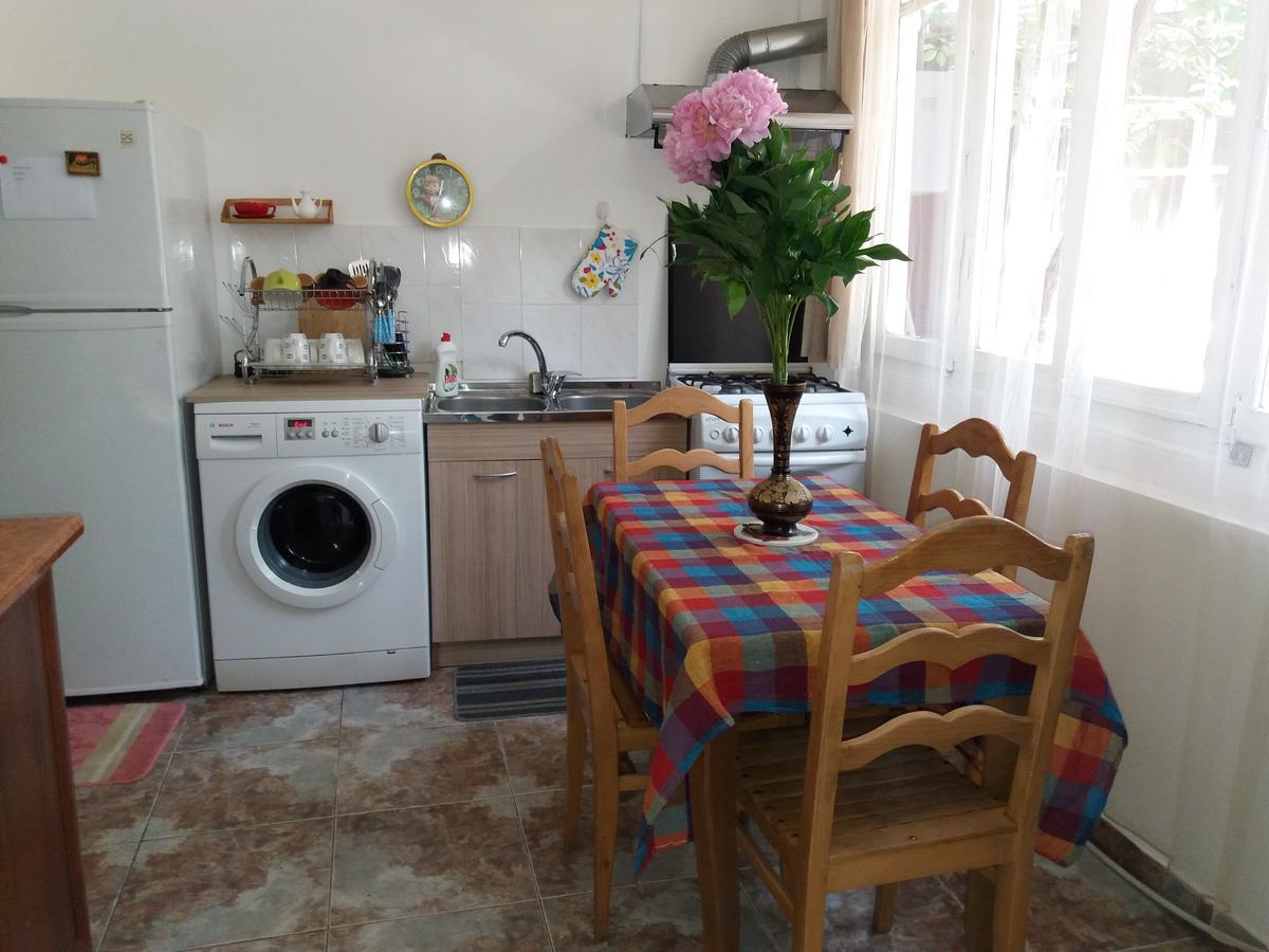 Madona'S Apartment ティビリシ エクステリア 写真